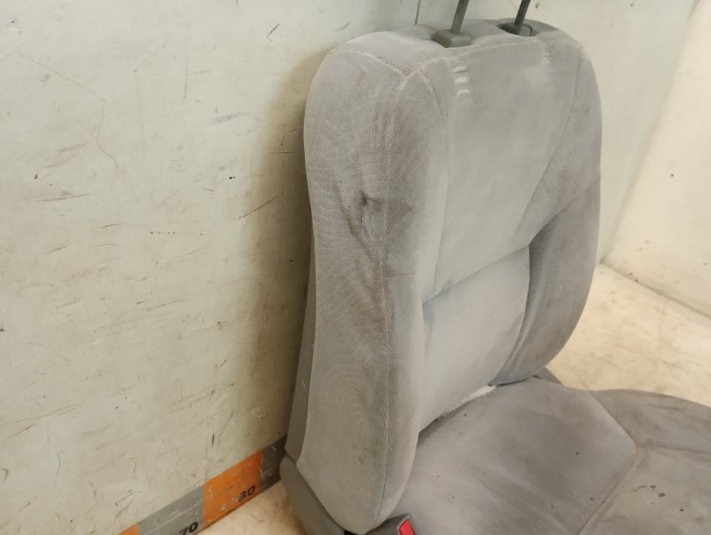 Сиденье переднее левое