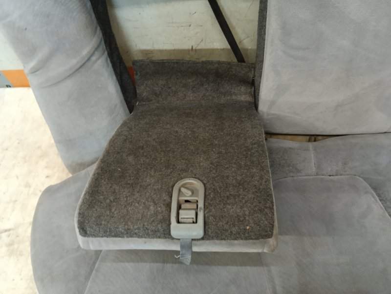 Сиденье салонное