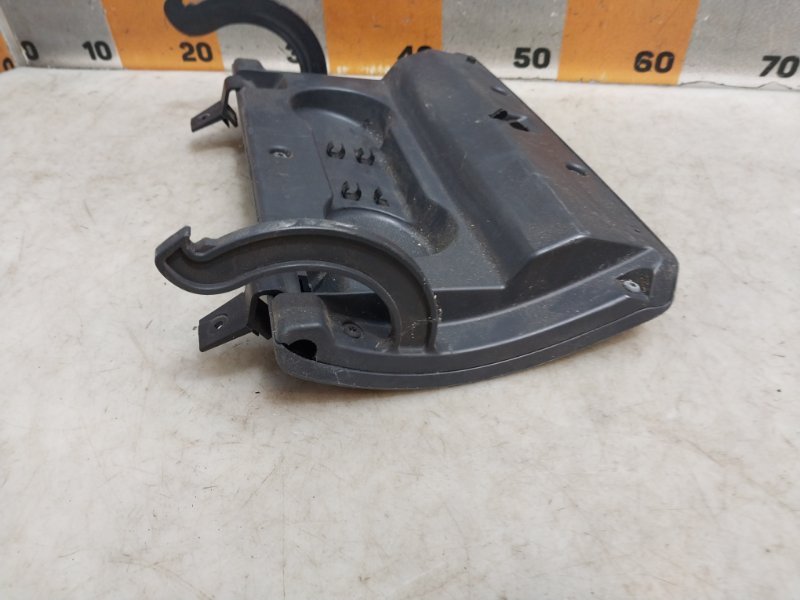 Крышка бардачка