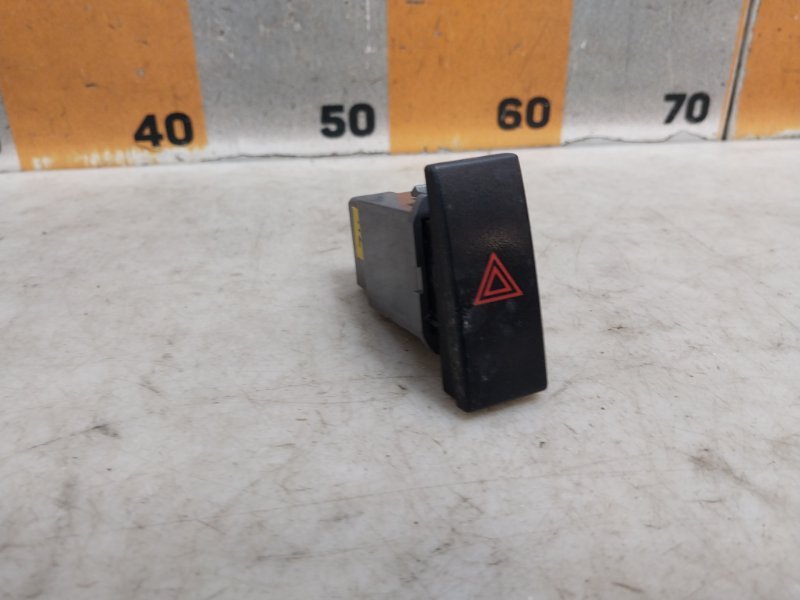 Кнопка аварийной остановки