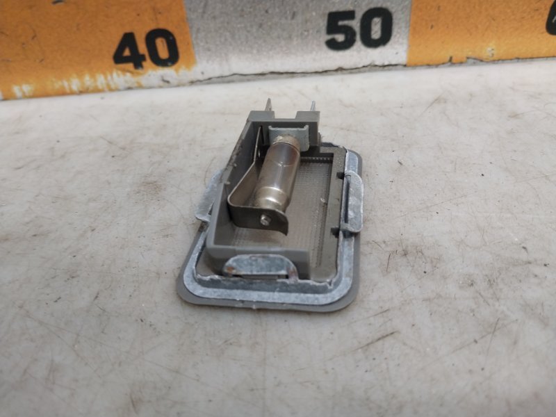 Плафон салонный