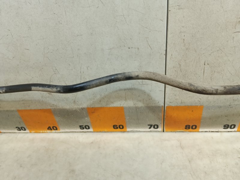 Стабилизатор передний