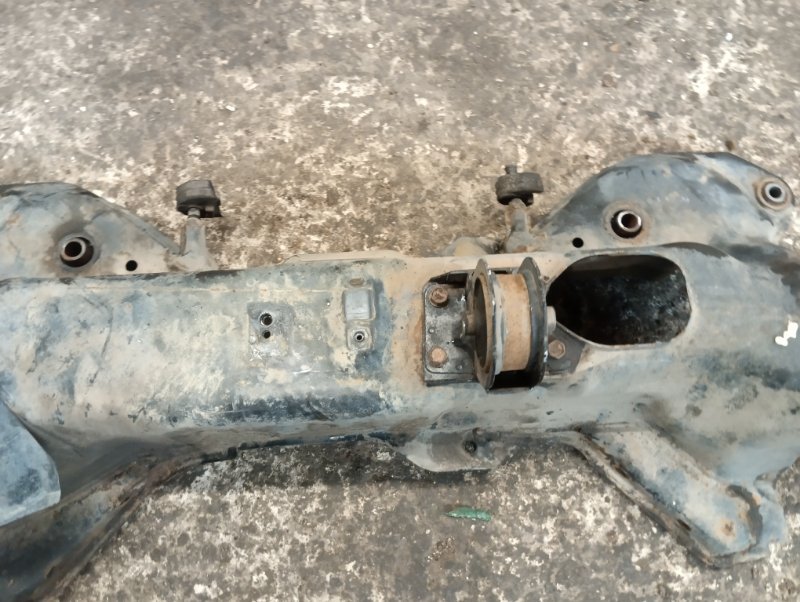 Балка подмоторная