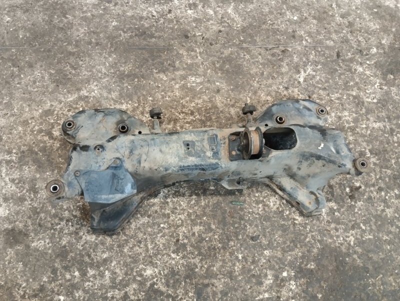 Балка подмоторная