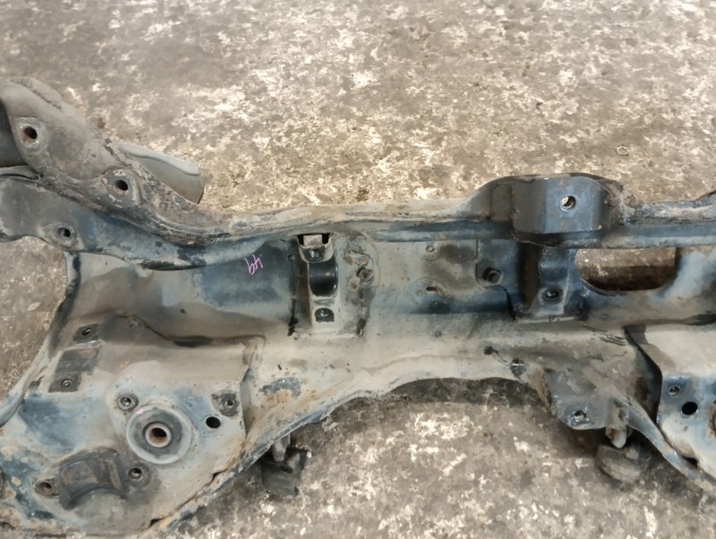 Балка подмоторная