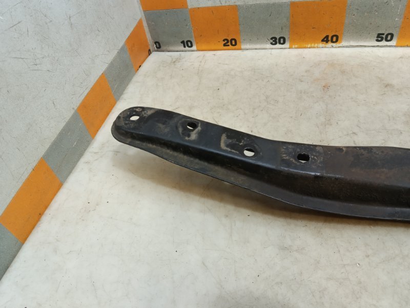 Балка передняя продольная