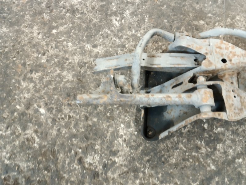 Балка задняя