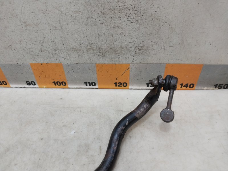 Стабилизатор передний