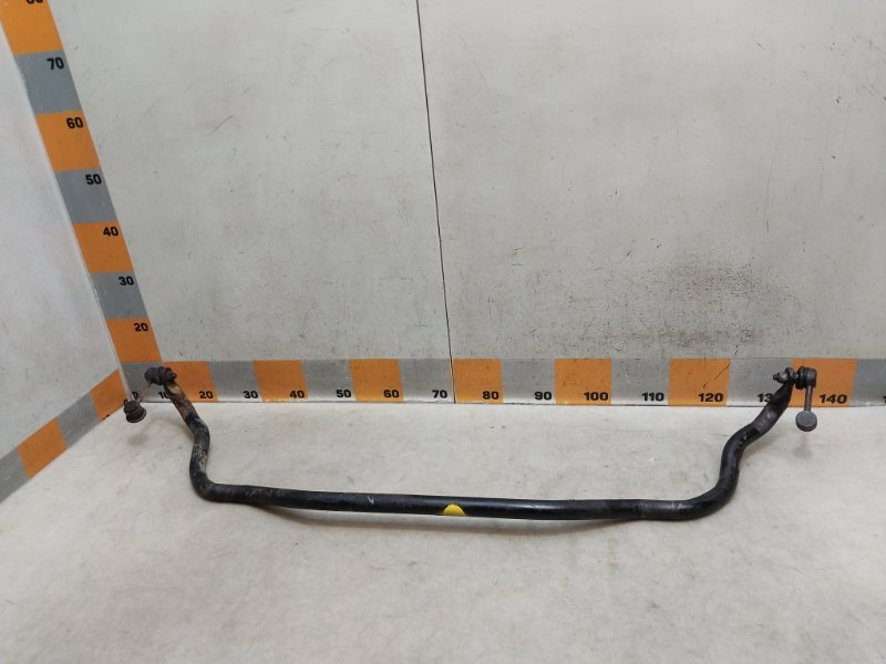 Стабилизатор передний