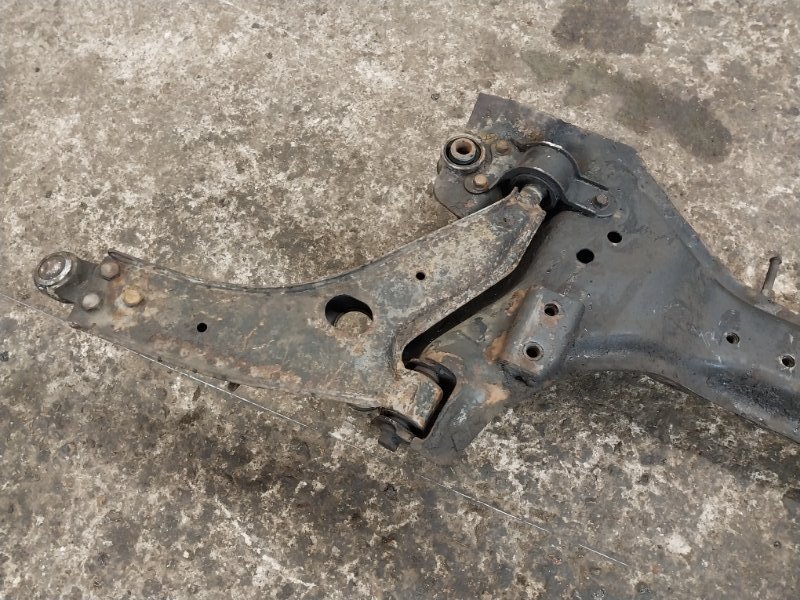 Балка подмоторная