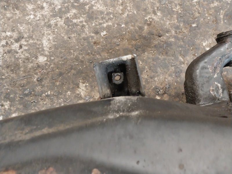 Балка подмоторная