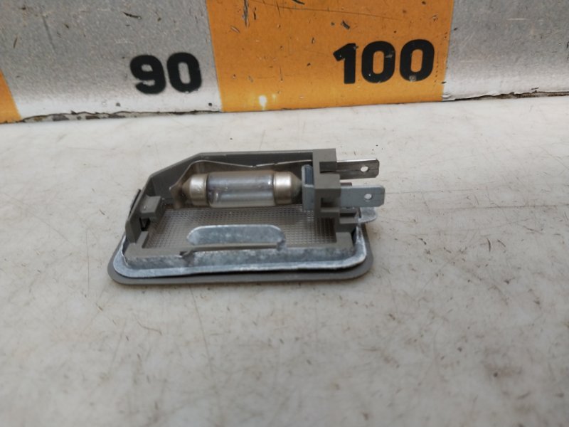 Плафон салонный