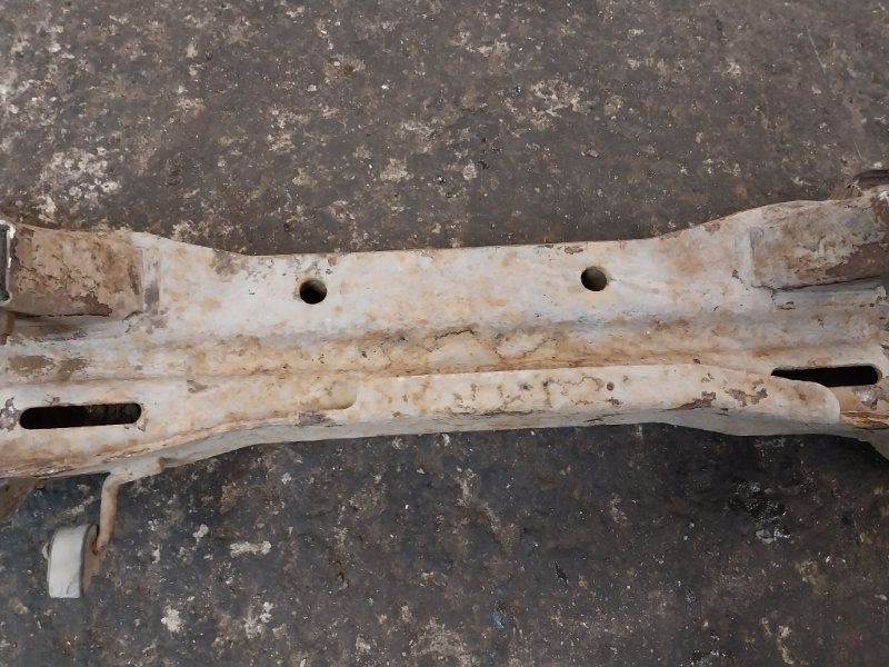 Балка задняя