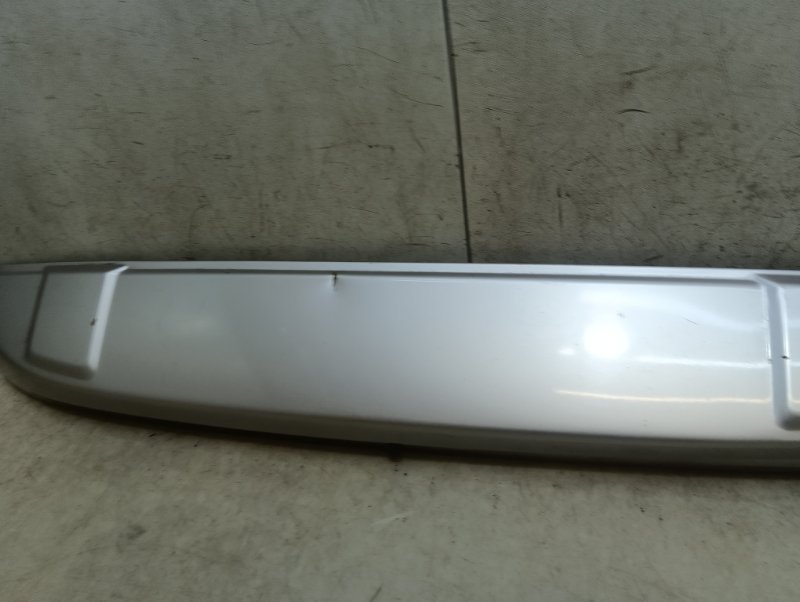 Спойлер (дефлектор) крышки багажника