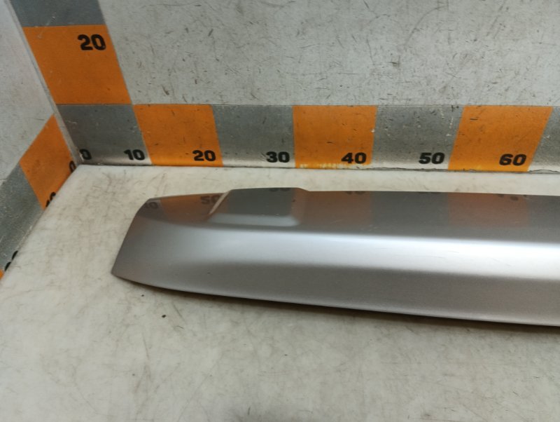 Спойлер (дефлектор) крышки багажника