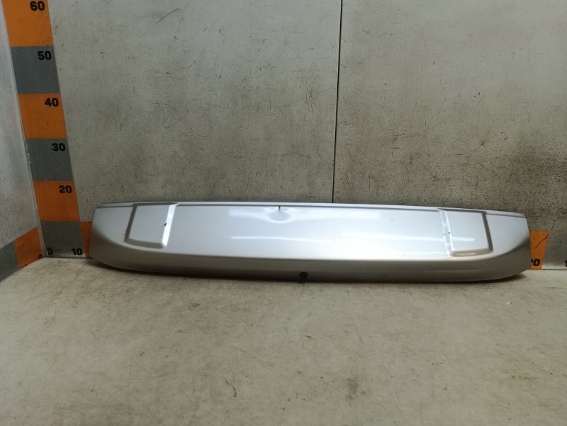 Спойлер (дефлектор) крышки багажника