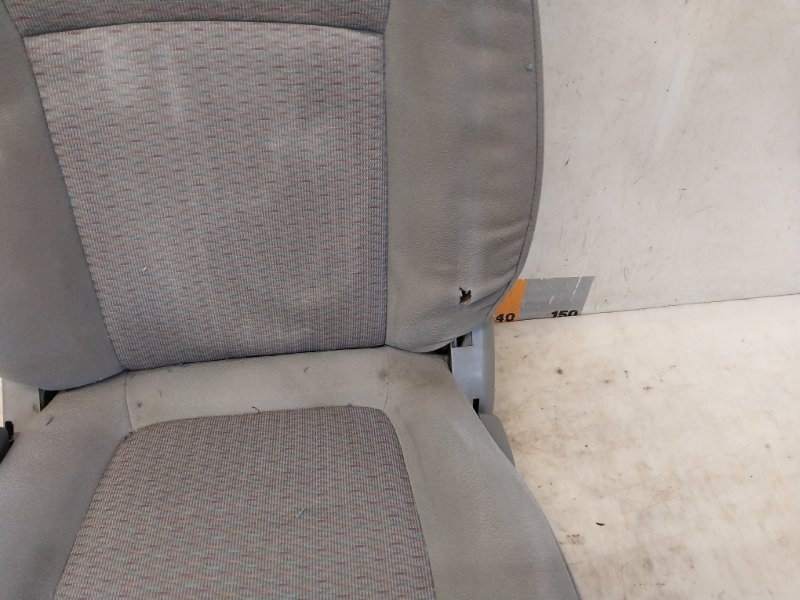 Сиденье переднее левое