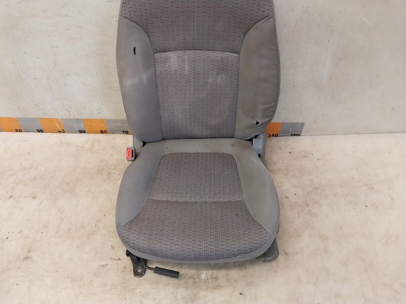 Сиденье переднее левое