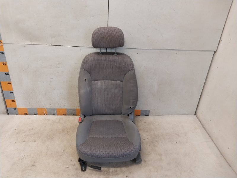 Сиденье переднее левое