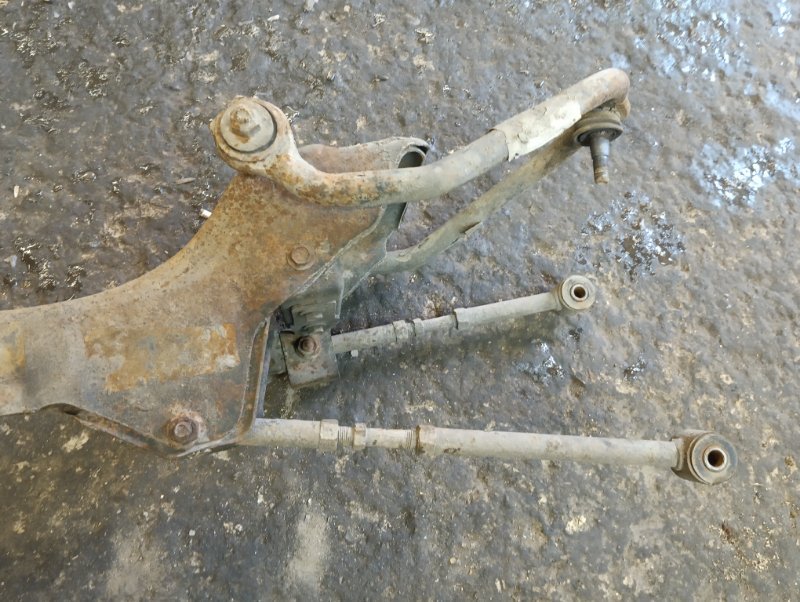 Балка задняя