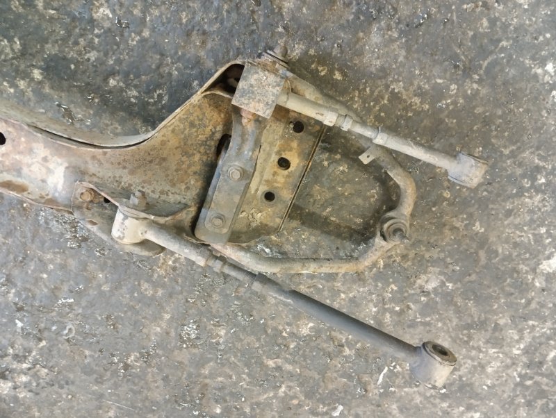 Балка задняя