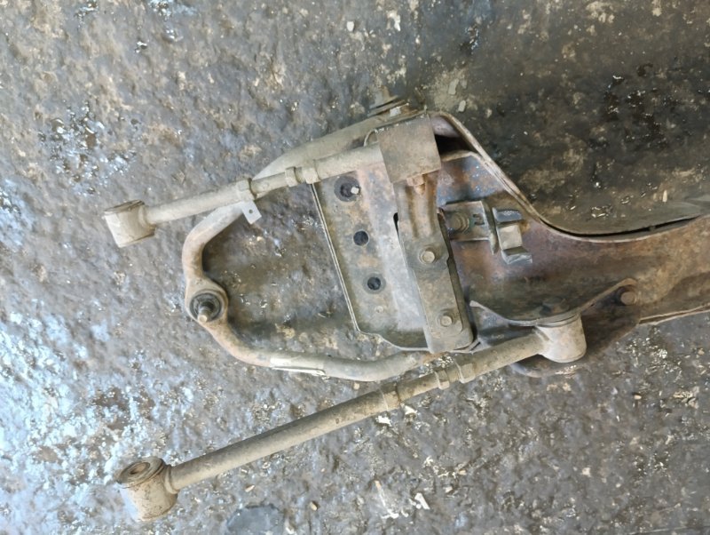 Балка задняя