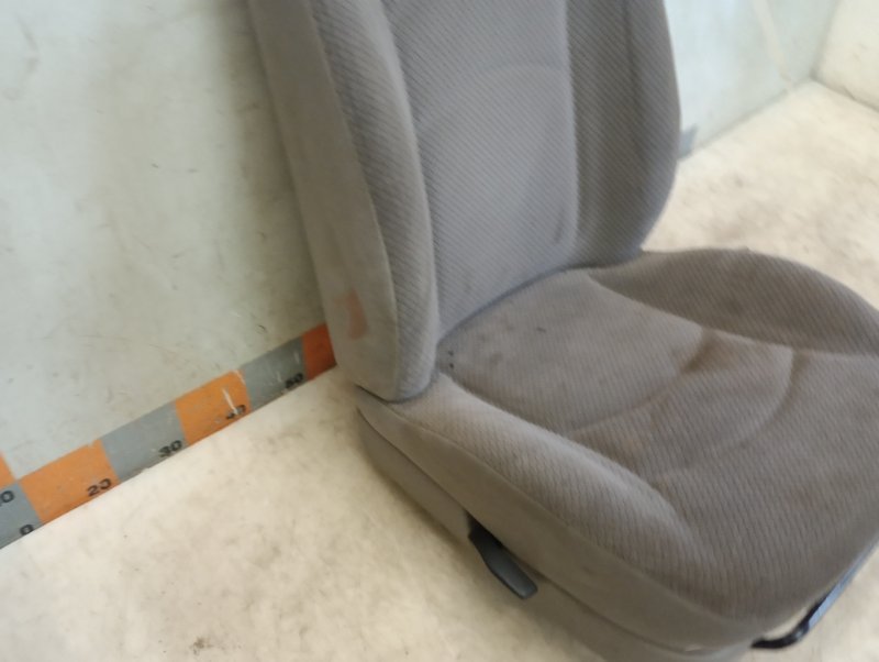 Сиденье переднее правое