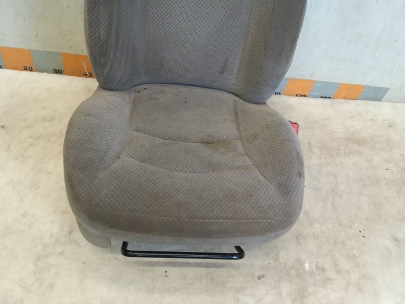 Сиденье переднее правое