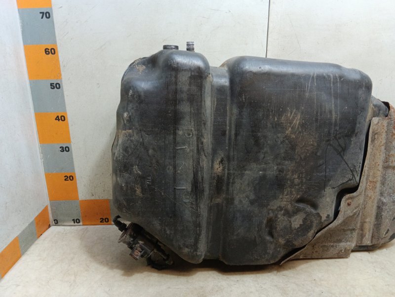 Бак топливный