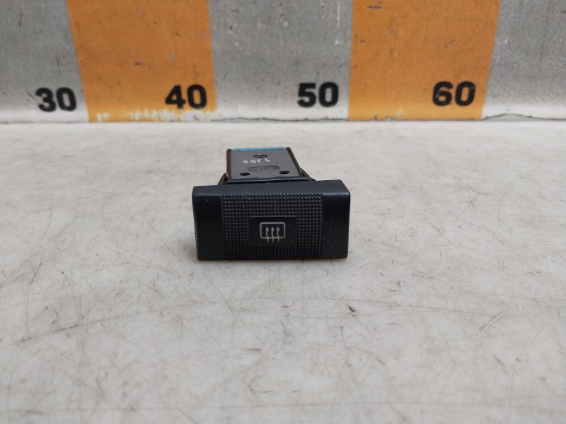 Кнопка обогрева переднего и заднего стекла