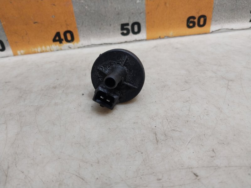 Клапан вентиляции топливного бака