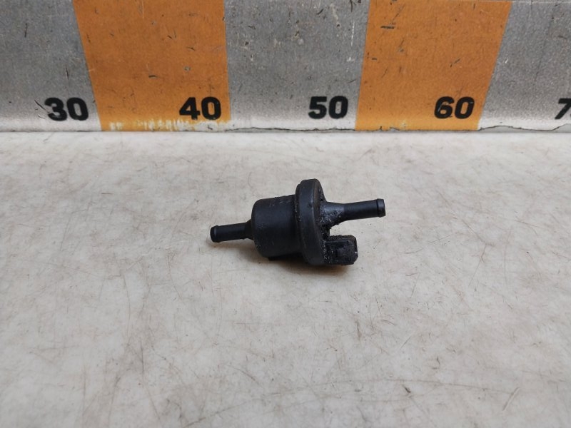 Клапан вентиляции топливного бака