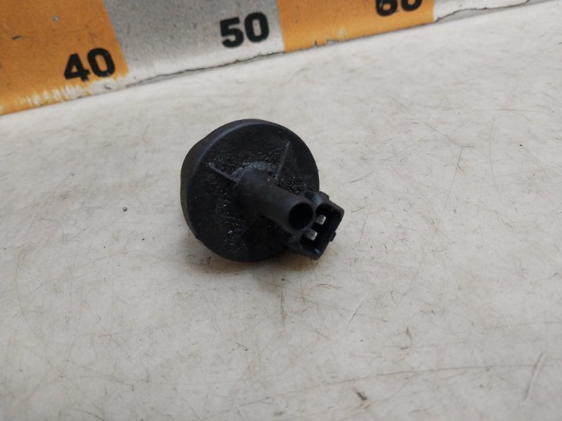 Клапан вентиляции топливного бака