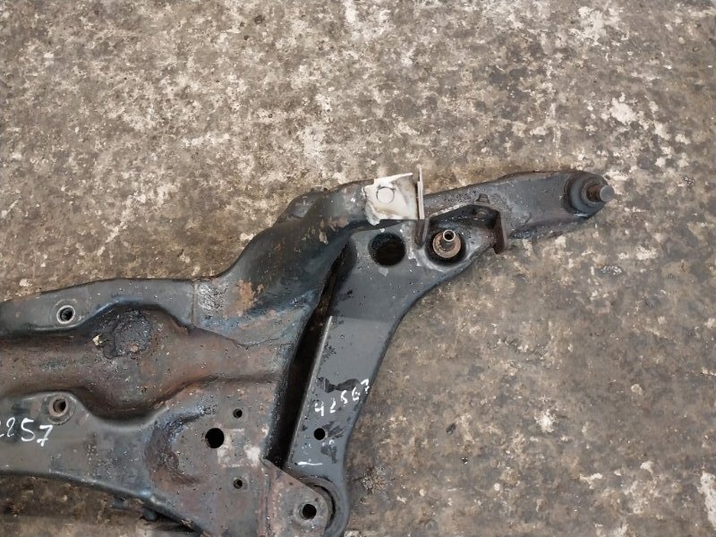 Балка подмоторная