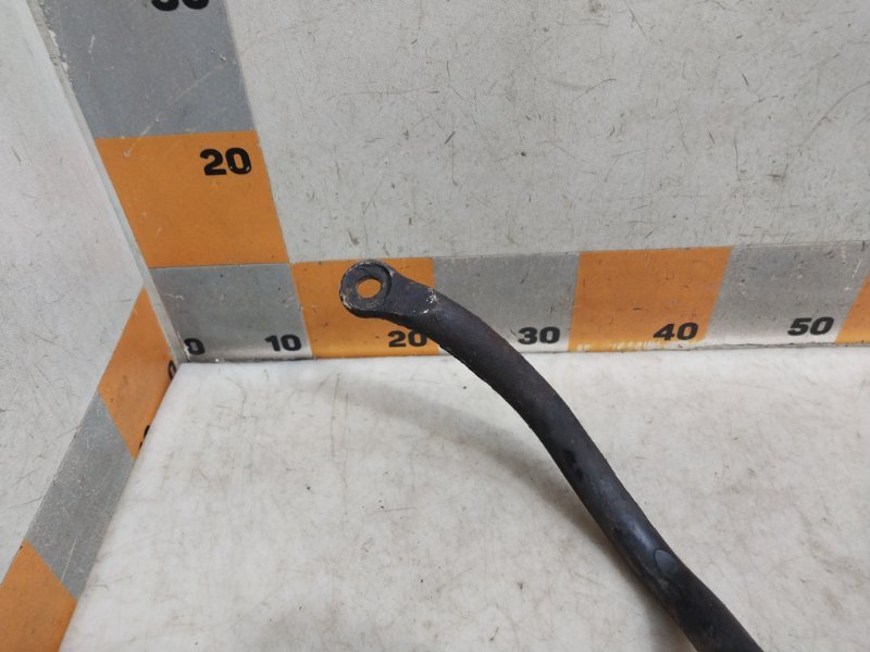 Стабилизатор передний