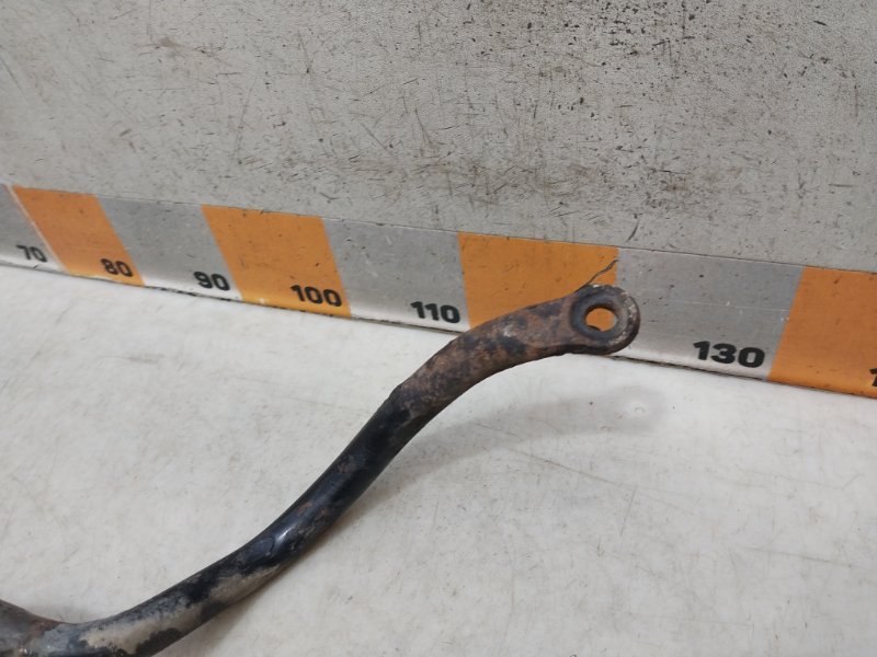 Стабилизатор передний