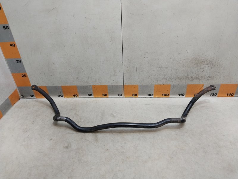 Стабилизатор передний