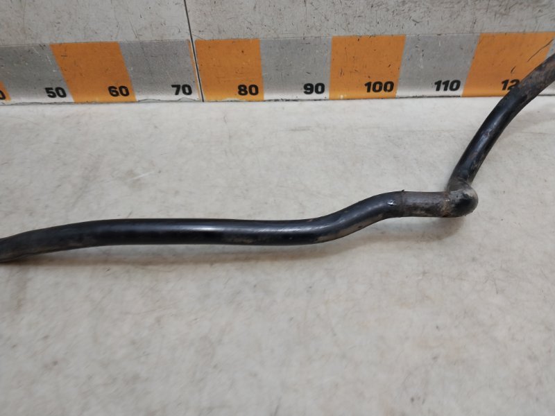 Стабилизатор передний