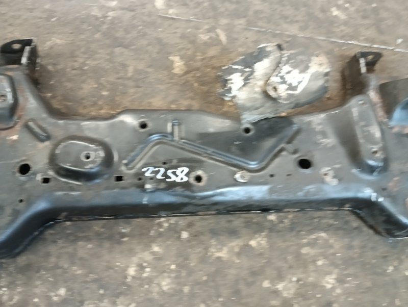 Балка подмоторная