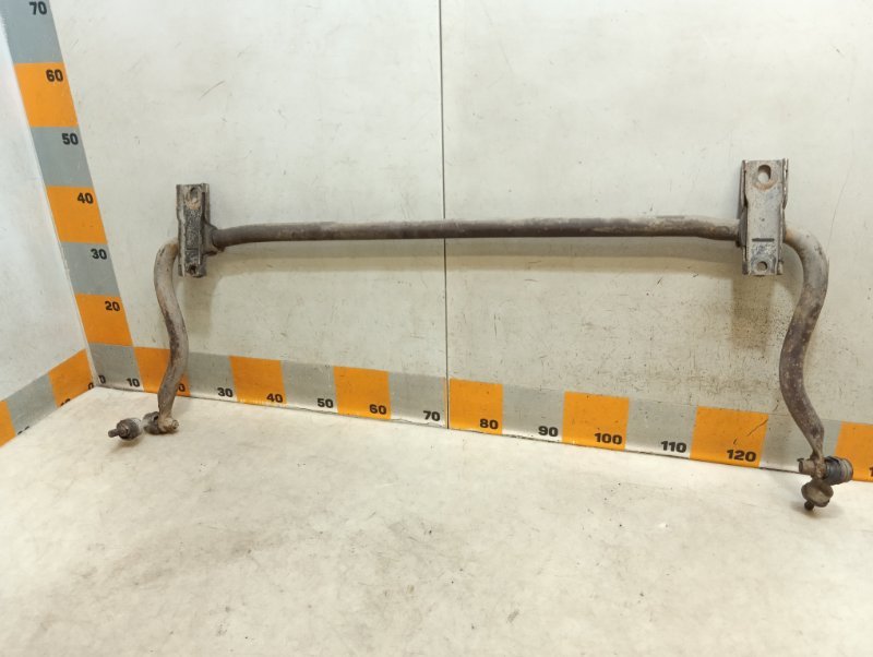 Стабилизатор передний