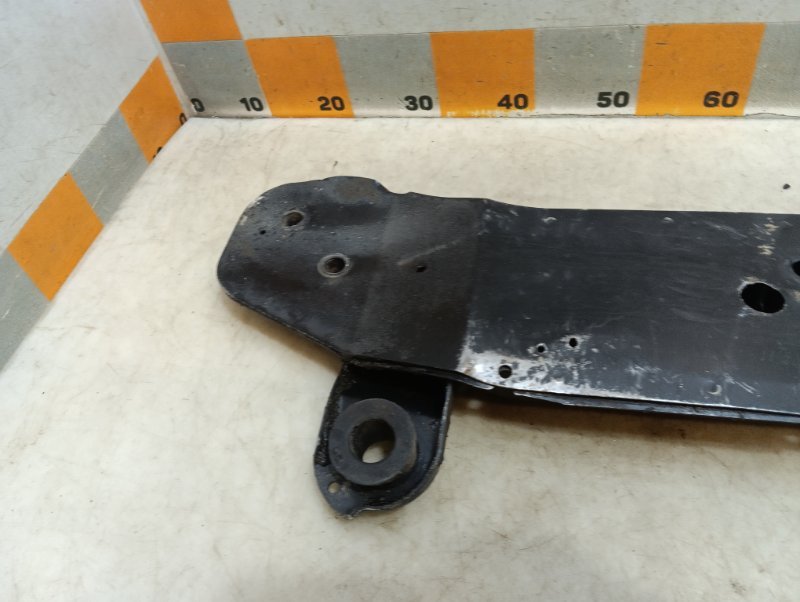 Балка подрадиаторная