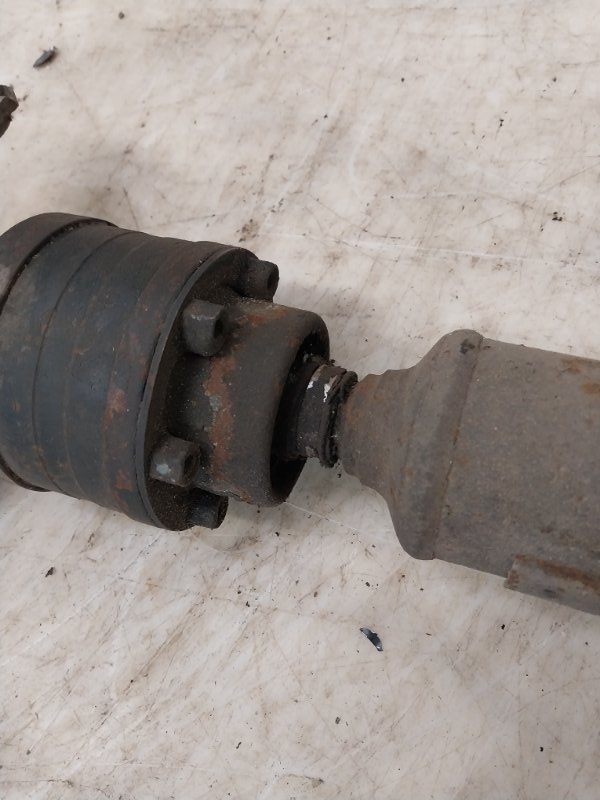 Вал карданный