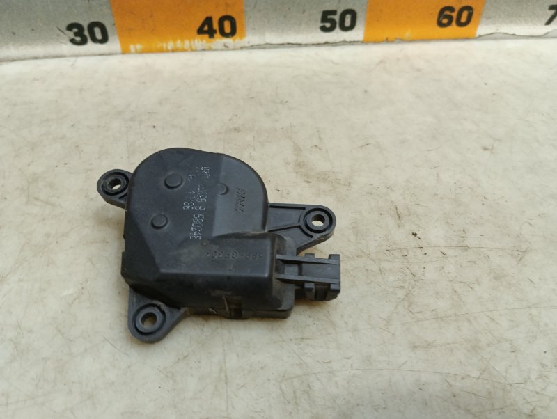 Моторчик заслонки печки