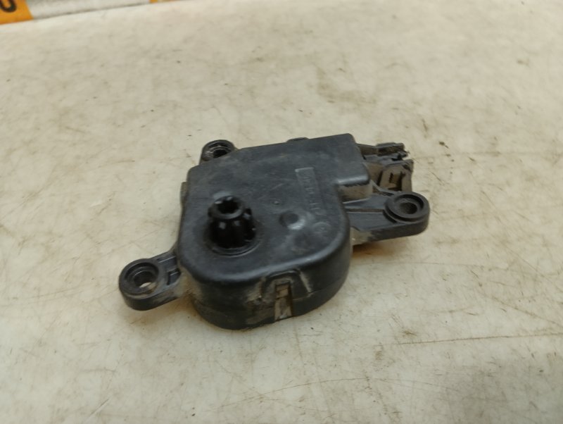 Моторчик заслонки печки