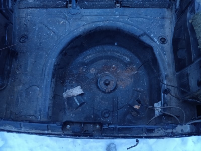 Кузовной элемент