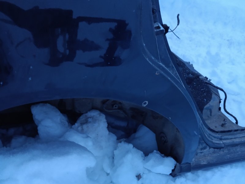 Крыло заднее правое