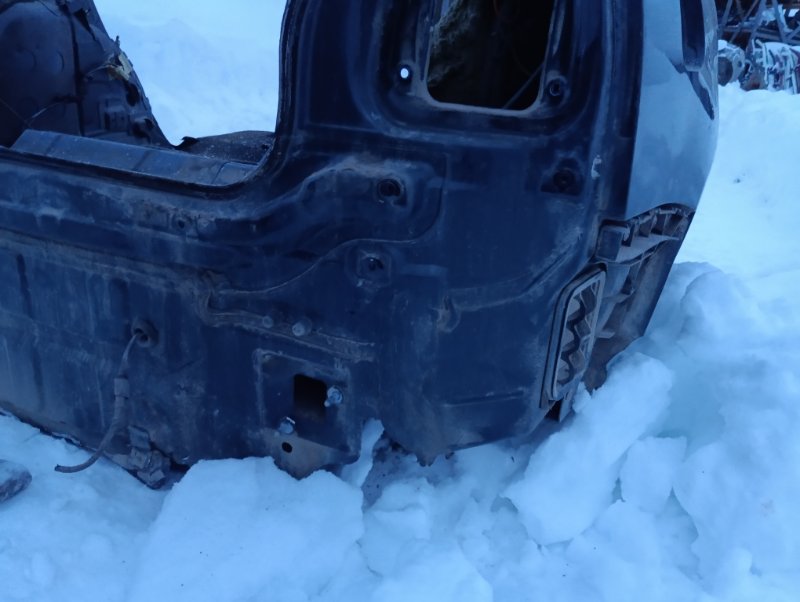 Крыло заднее правое