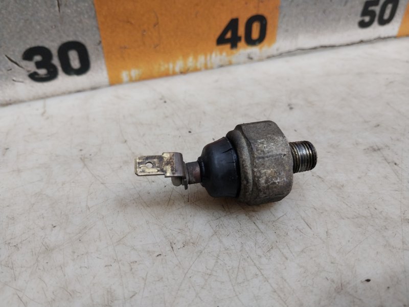 Датчик давления масла