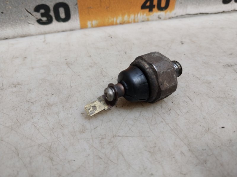 Датчик давления масла