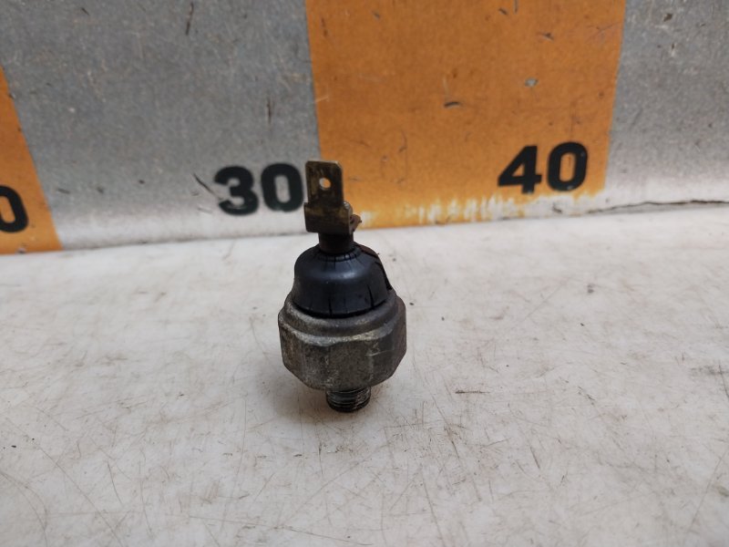 Датчик давления масла